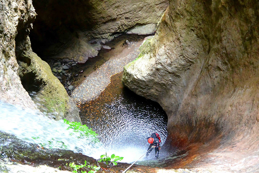 The Ultimate Brisbane Canyoning Guide Image 2
